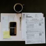 Юрист з документами — правова консультація у Рівному